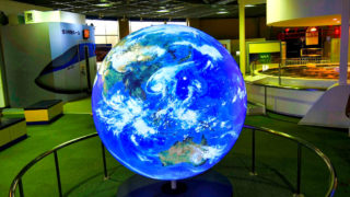 航空科学博物館の地球儀