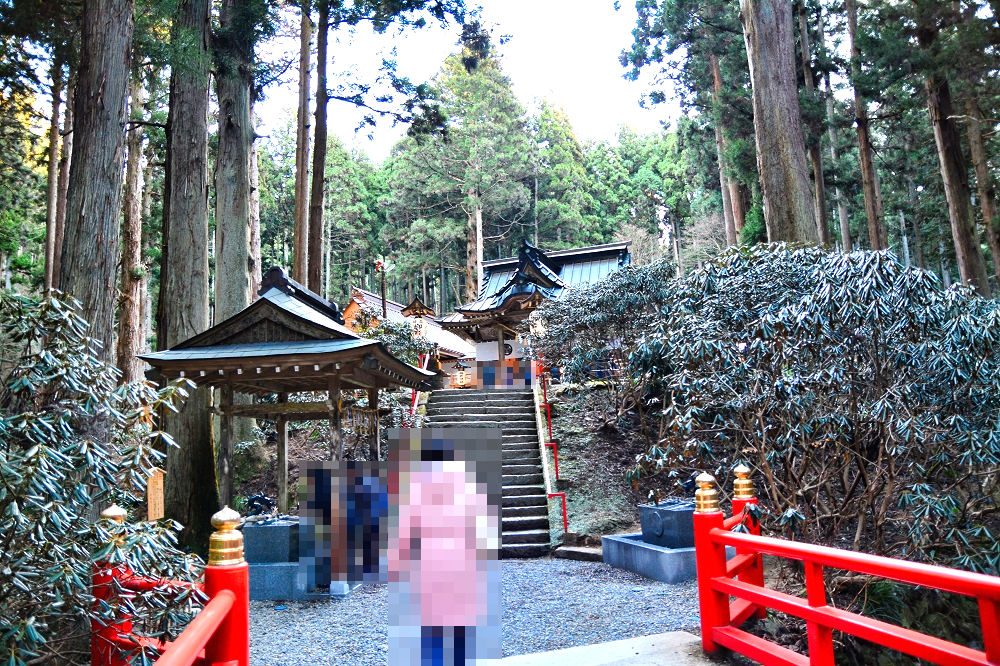 御岩神社の参道
