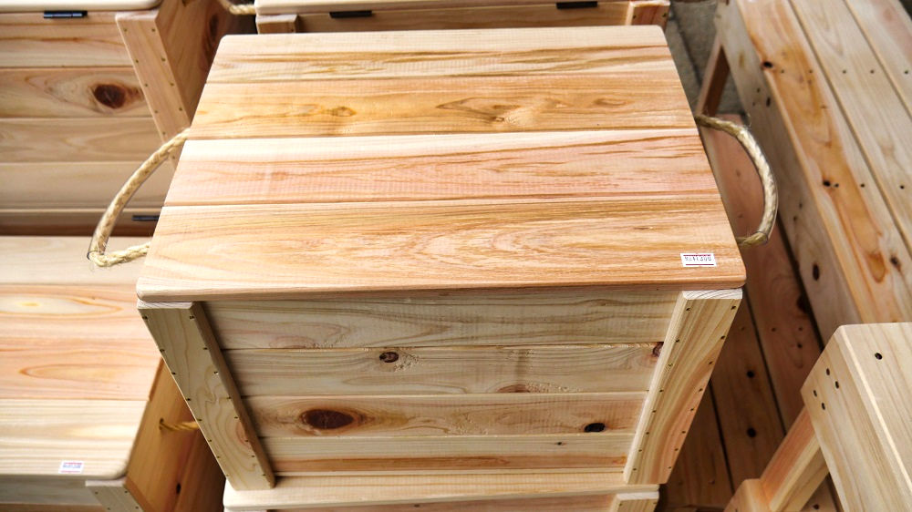 木製ボックス、1,300円